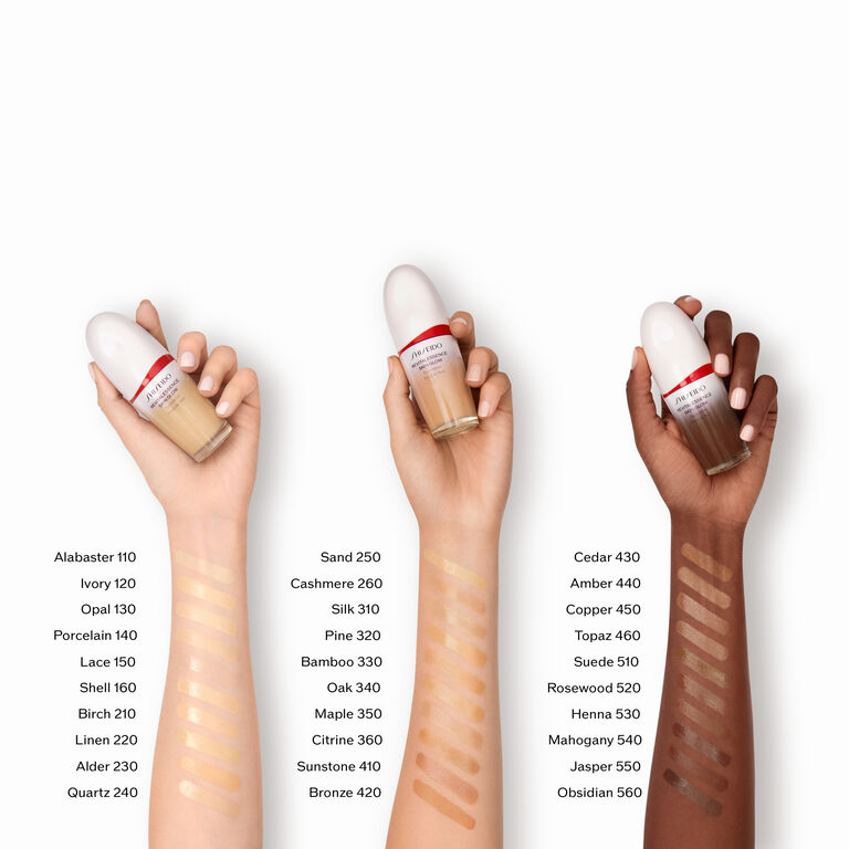 Fond de Teint Revitalessence Skin Glow SPF 30, 110
