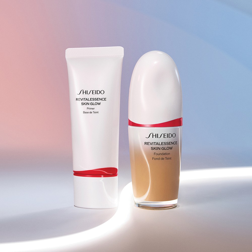 Base de teint REVITALESSENCE SKIN GLOW, 